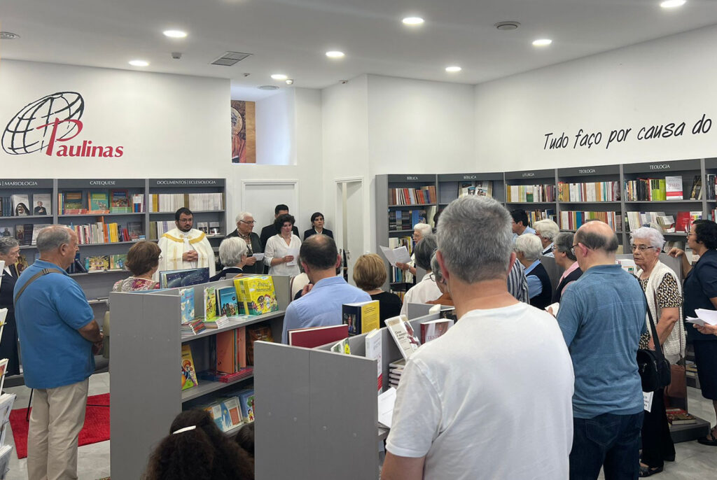Inaugurada una nueva Librería - Hijas de San Pablo